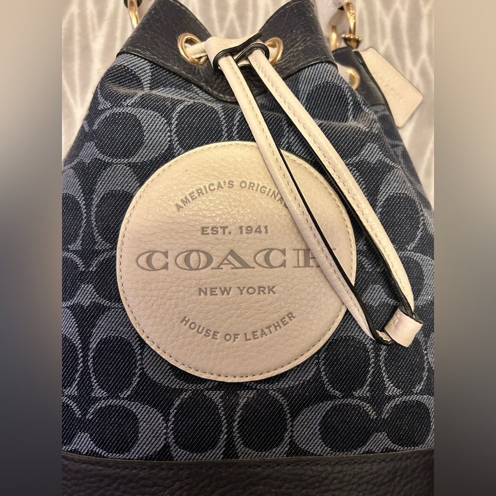 ๐๐ Coach Denim Blue Pride Dempsey Bucket Bag ๐๐ - Picture 3 of 13